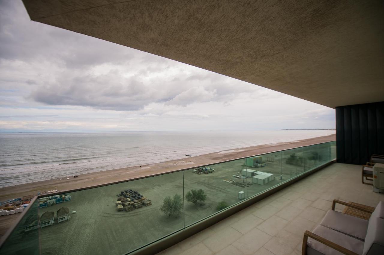 Luxury Promenada Apartment - Frontal Beachfront Mamaia Nord Năvodari 외부 사진