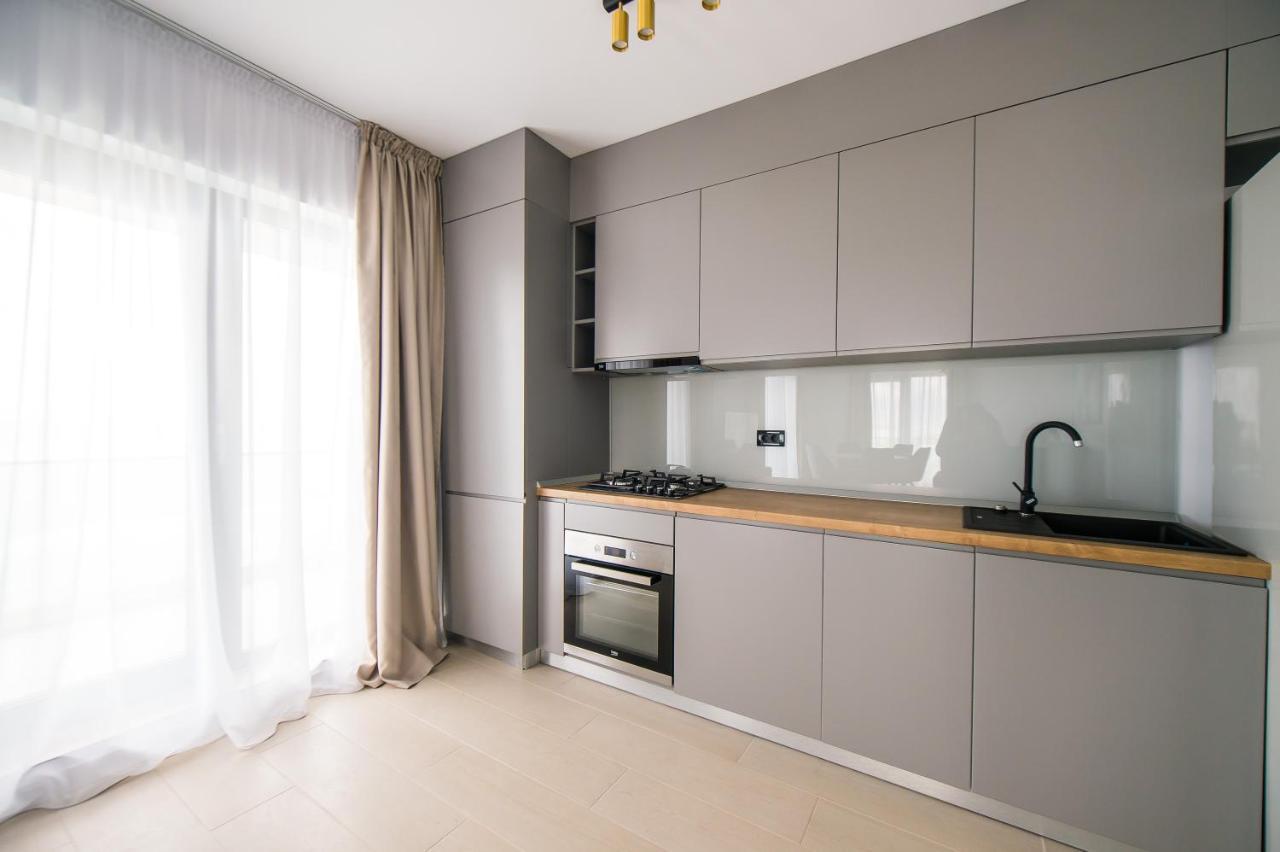 Luxury Promenada Apartment - Frontal Beachfront Mamaia Nord Năvodari 외부 사진