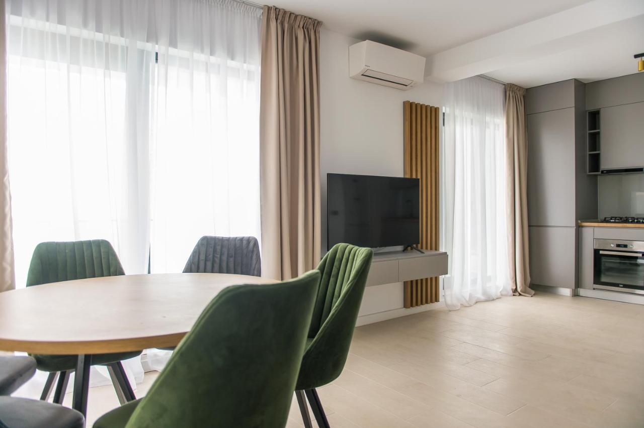 Luxury Promenada Apartment - Frontal Beachfront Mamaia Nord Năvodari 외부 사진