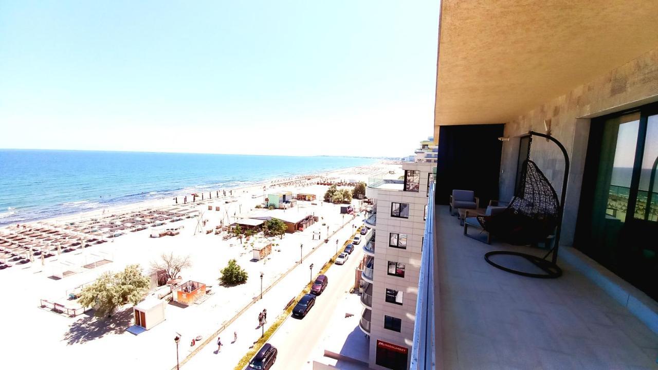 Luxury Promenada Apartment - Frontal Beachfront Mamaia Nord Năvodari 외부 사진