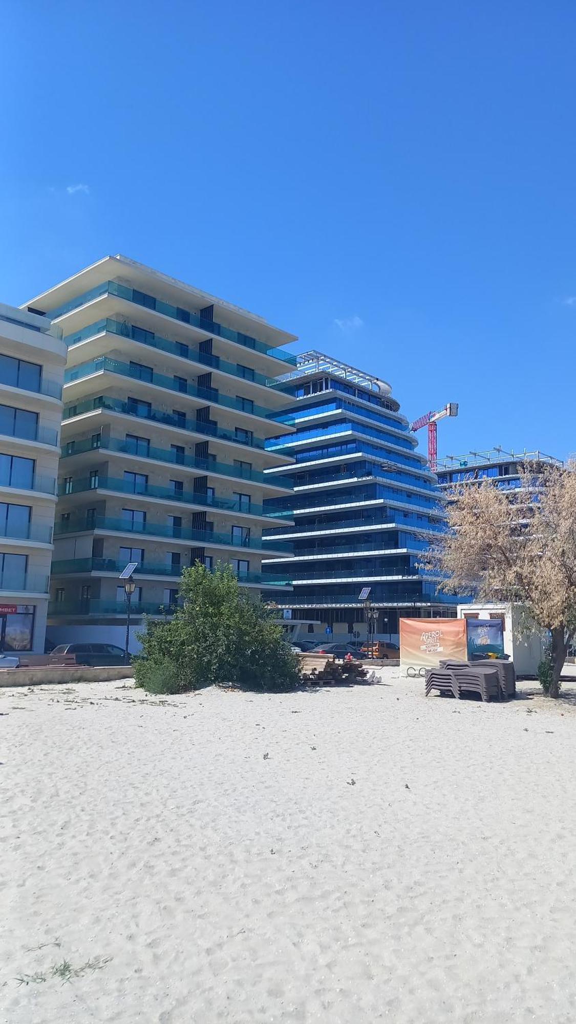 Luxury Promenada Apartment - Frontal Beachfront Mamaia Nord Năvodari 외부 사진