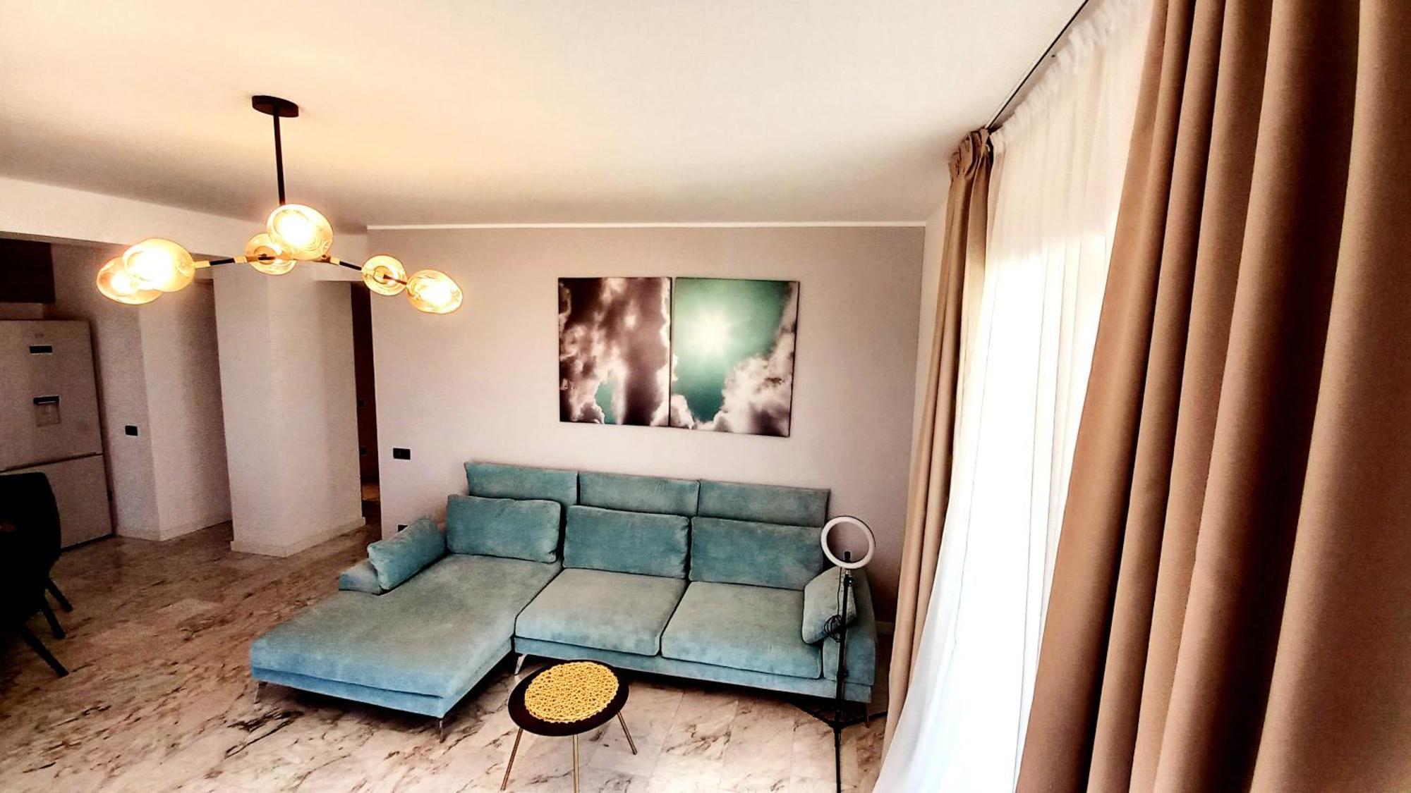 Luxury Promenada Apartment - Frontal Beachfront Mamaia Nord Năvodari 외부 사진