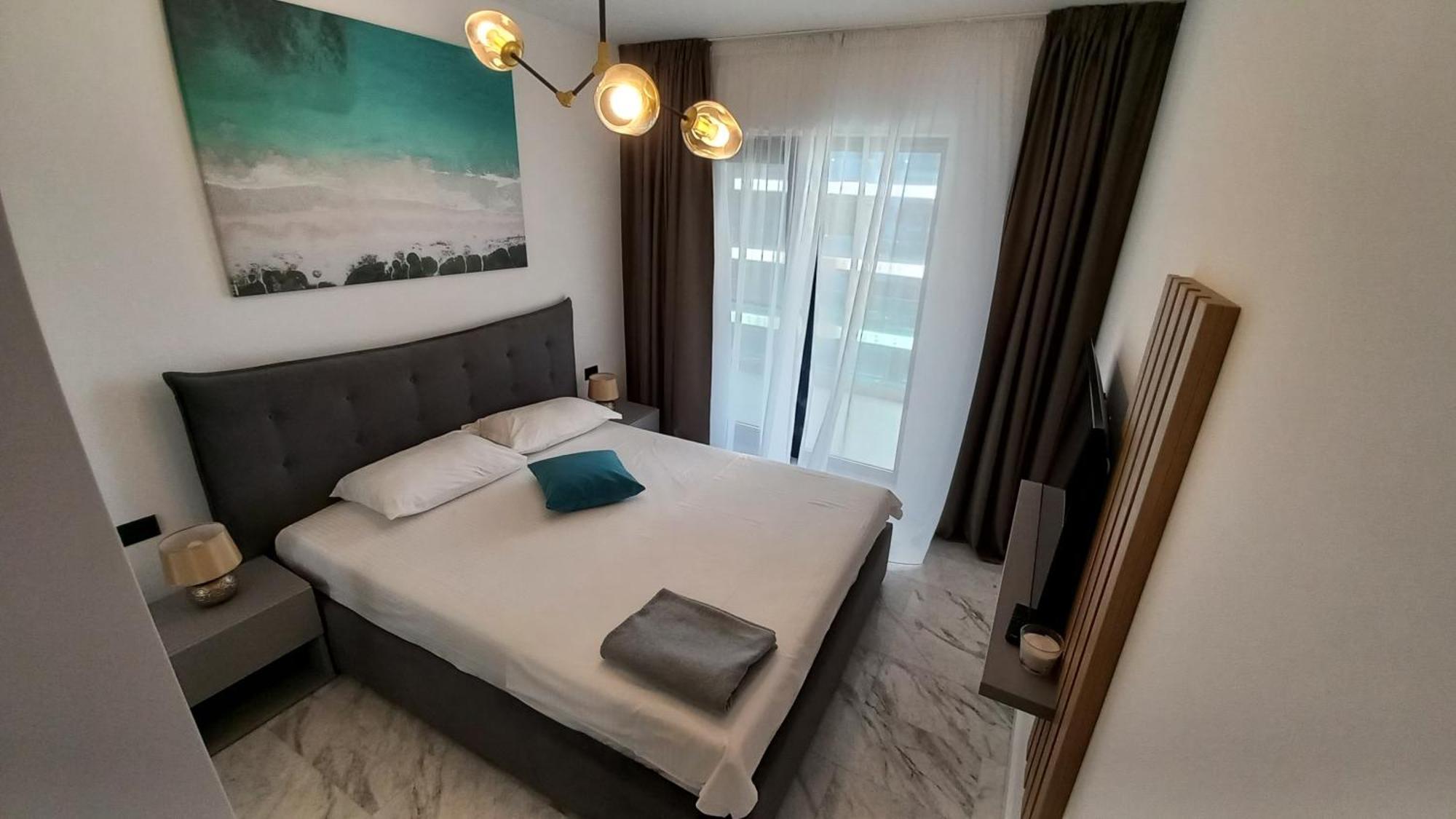 Luxury Promenada Apartment - Frontal Beachfront Mamaia Nord Năvodari 외부 사진