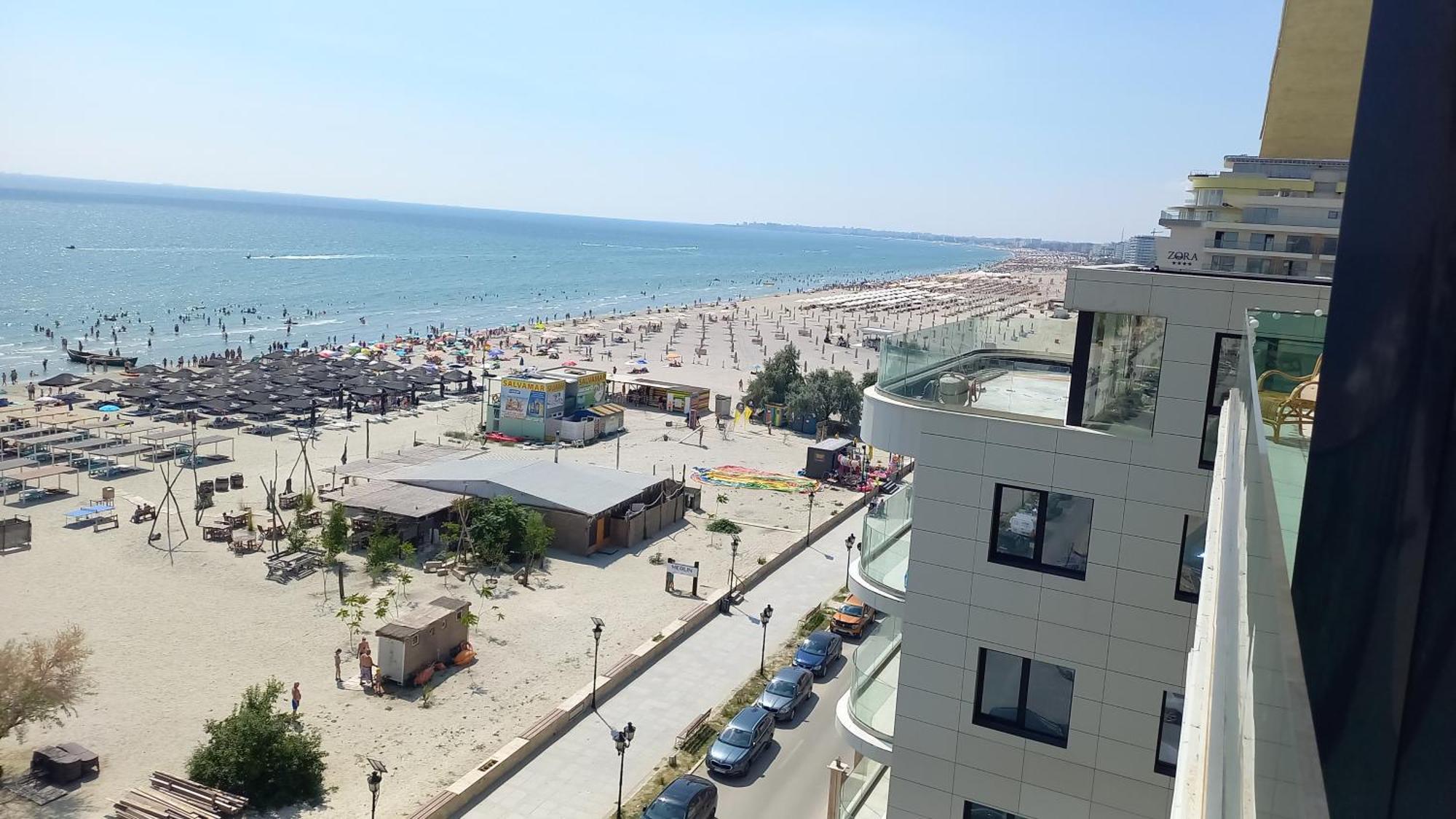 Luxury Promenada Apartment - Frontal Beachfront Mamaia Nord Năvodari 외부 사진